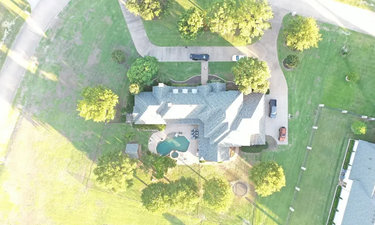 New shingle roof installation on a home in Delhi